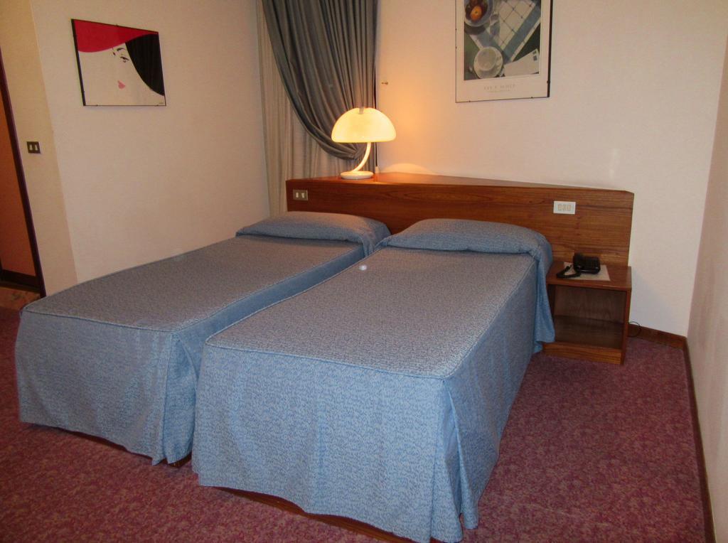 Hotel Giardino Prato  Bagian luar foto