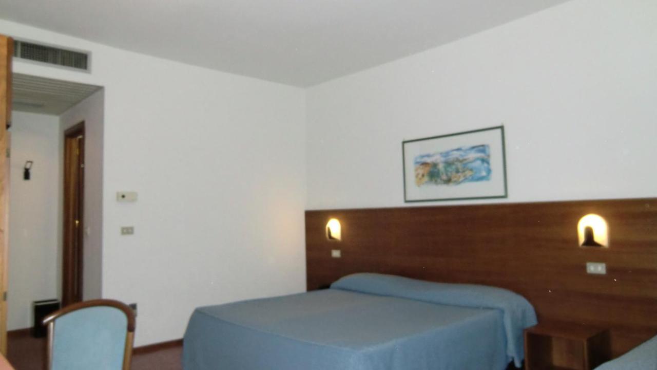 Hotel Giardino Prato  Bagian luar foto